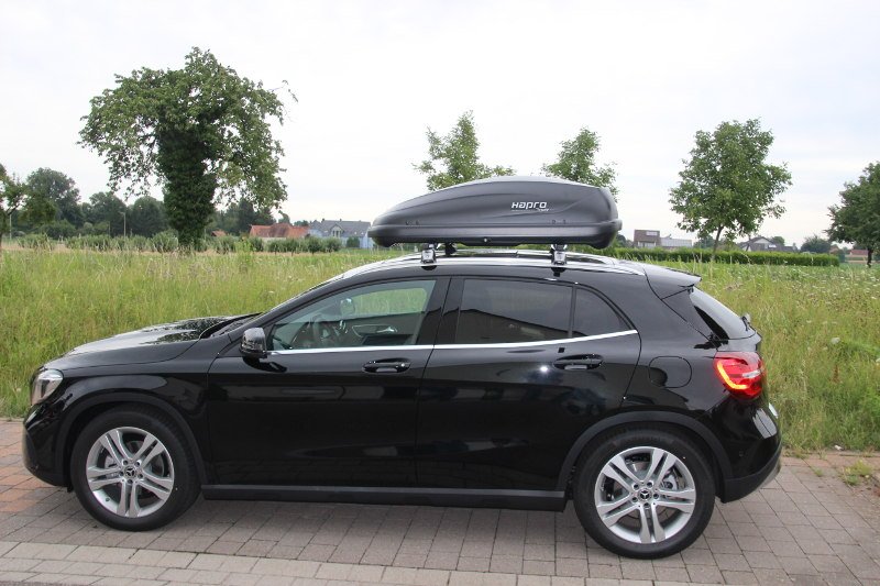 Dachbox 370 Liter auf einem Mercedes GLA in Katzweiler