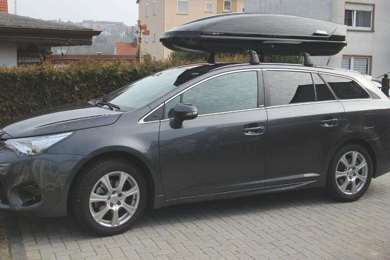 Dachbox 630 Liter auf Toyota Avensis, zum Beispiel in Krickenbach