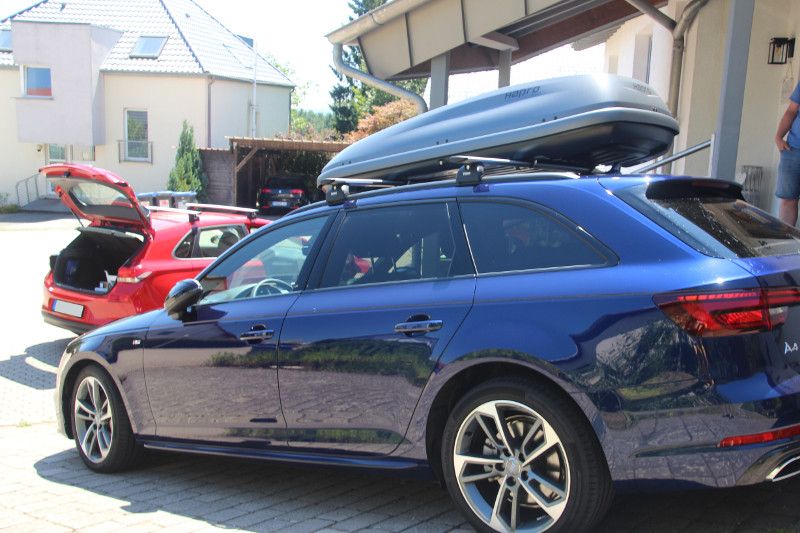 Otterbach: Dachbox mit 430 Litern Volumen auf einem Audi A4 Avant Kombi