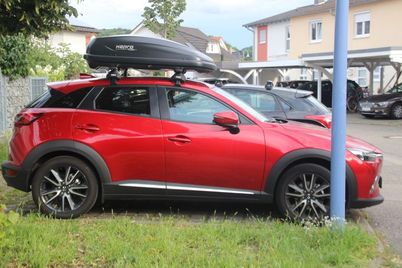 Ramstein: Dachbox 370 Liter auf einem Mazda CX3