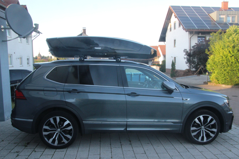 Otterberg: Dachbox 640 Liter von THULE auf einem Volkswagen Tiguan Allspace